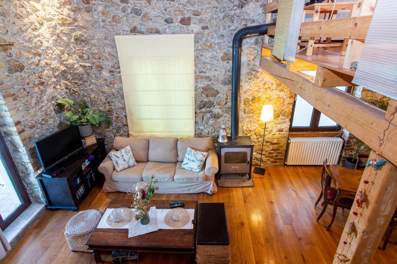 Seaview Stone Apartment In Ipsos Beach מראה חיצוני תמונה